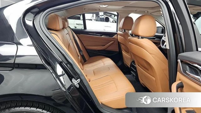 BMW 5 Series (G30) 2019 Черный из Кореи, фото 3
