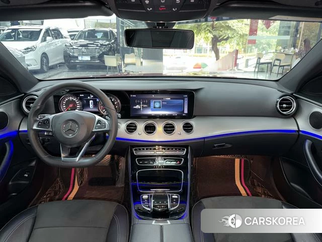 Mercedes-Benz E-class id 4222092 из Китая 3