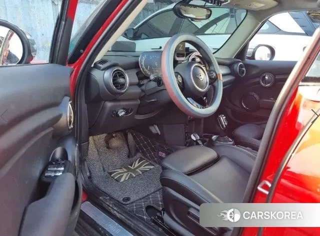 Mini Cooper 2021 Красный из Кореи, фото 3