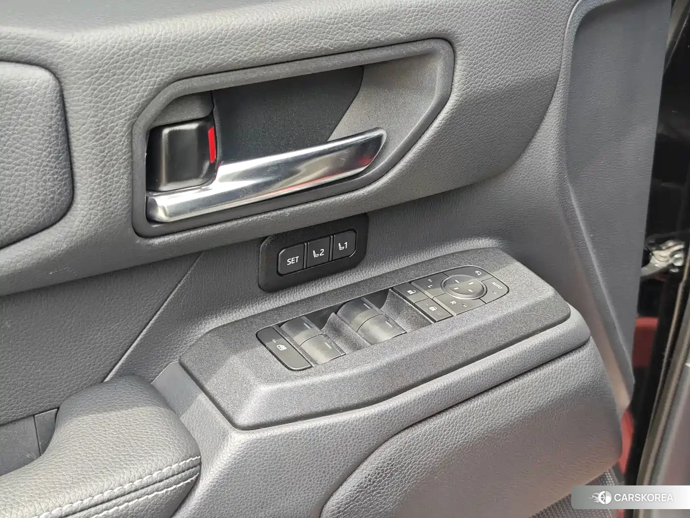Toyota Prado 2025 Черный из Китая, фото 3