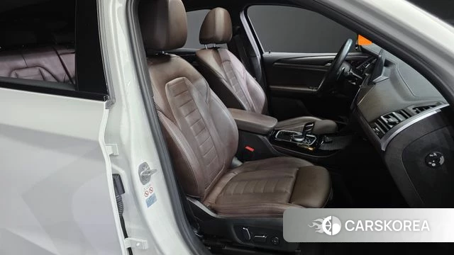 BMW X4 (G02) 2024 Белый из Кореи, фото 3