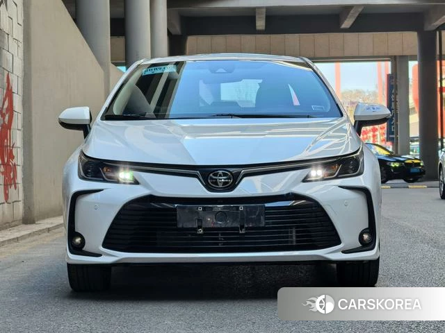 Toyota Corolla 2022 Белый из Китая, фото 3