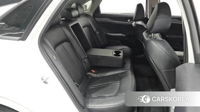 Kia The New K5 3rd generation 2024 Белый из Кореи, фото 3