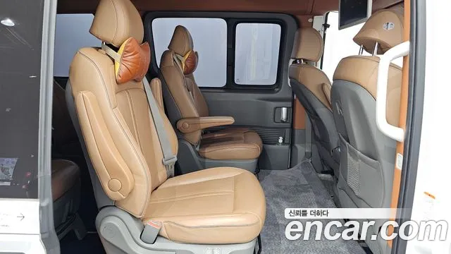 Hyundai Staria 2022 Белый из Кореи, фото 3