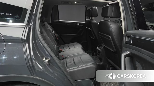 Volkswagen Tiguan second Generation 2018 Серый из Кореи, фото 3