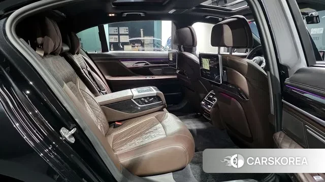 BMW 7 Series (G11) 2020 Черный из Кореи, фото 3