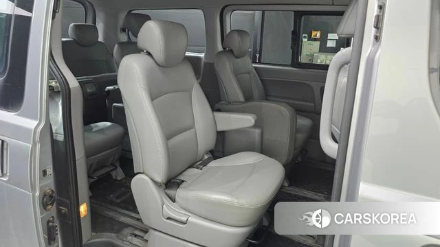 Hyundai The New Grand Starex 2018 Серебристо-серый из Кореи, фото 3