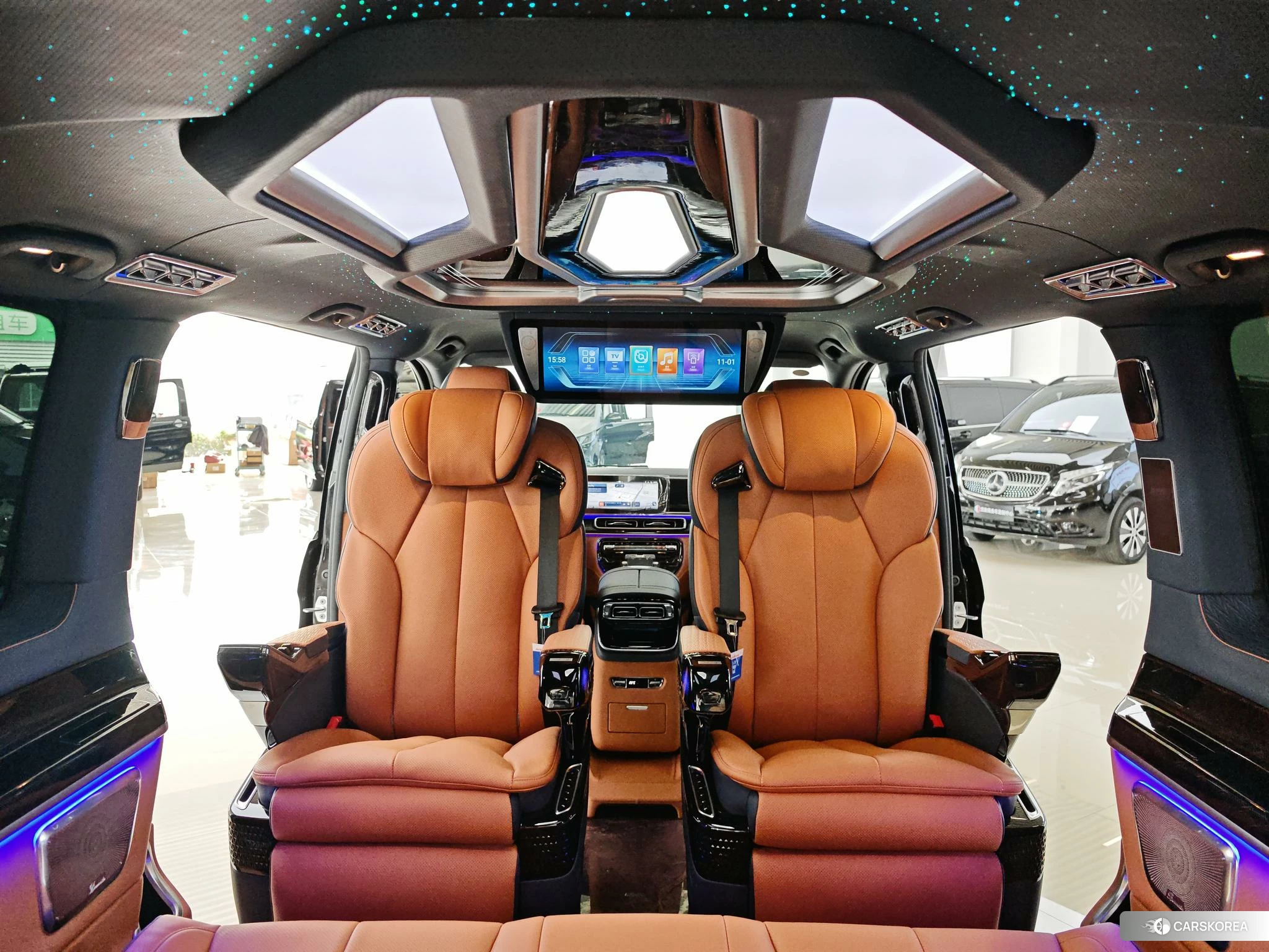 Mercedes-Benz V-class 2024 Черный из Китая, фото 3