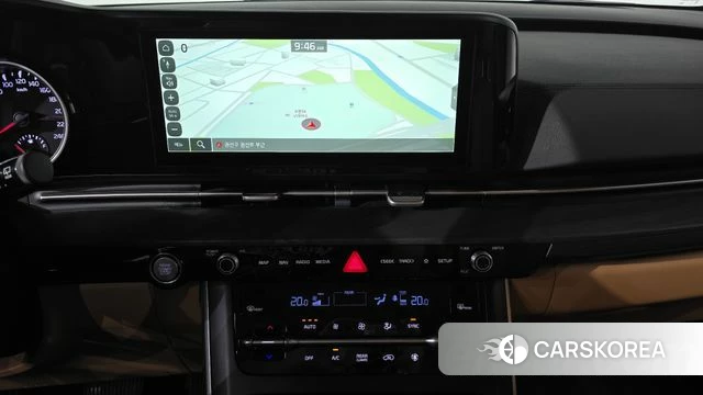 Kia Carnival 4th generation 2023 Белый из Кореи, фото 3