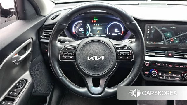 Kia Niro Plus 2022 Белый из Кореи, фото 3