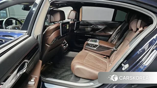 BMW 7 Series (G11) 2018 Черный из Кореи, фото 3