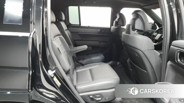 Hyundai Santa Fe (MX5) 2024 Черный из Кореи, фото 3