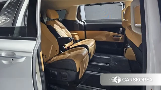 Kia Carnival 4th generation 2023 Белый из Кореи, фото 3