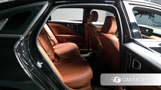 Kia The New K8 Hybrid 2024 Черный из Кореи, фото 3