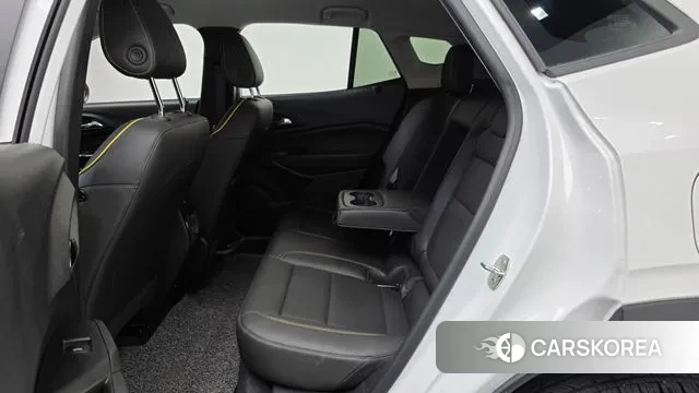 Chevrolet (GM Daewoo) Trax Crossover 2023 Белый из Кореи, фото 3