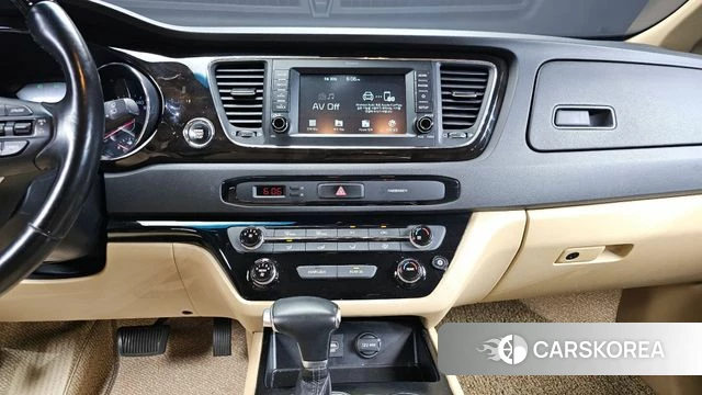 Kia The New Carnival 2018 Черный из Кореи, фото 3