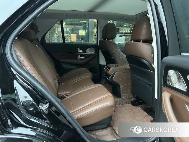 Mercedes-Benz GLE (import) 2024 Черный из Китая, фото 3