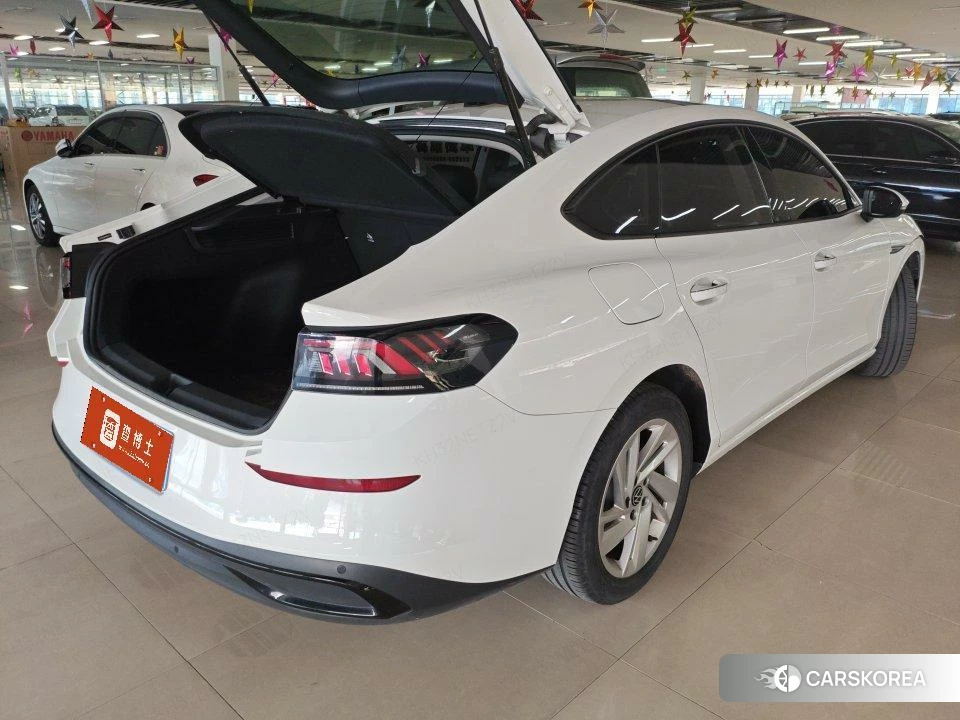Volkswagen Lamando 2022 Белый из Китая, фото 3