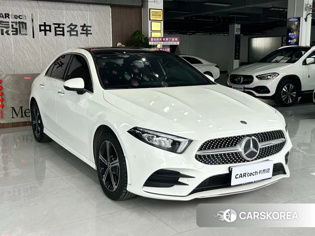 Mercedes-Benz Class A 2023 Белый из Китая, фото 3