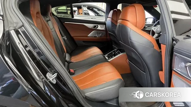 BMW 8 Series (G15) 2022 Черный из Кореи, фото 3