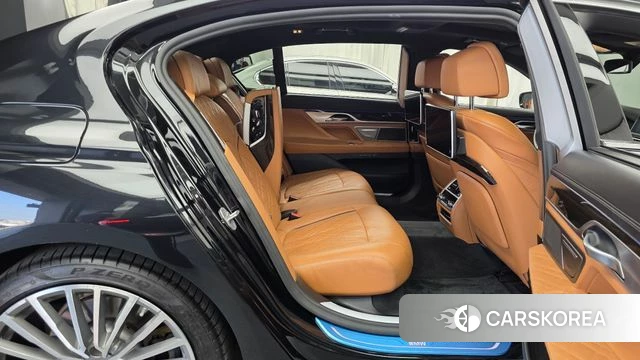 BMW 7 Series (G11) 2021 Черный из Кореи, фото 3