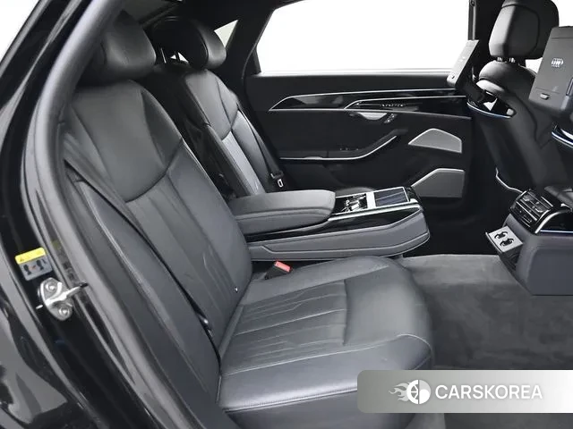 Audi A8 (D5) 2021 Черный из Кореи, фото 3
