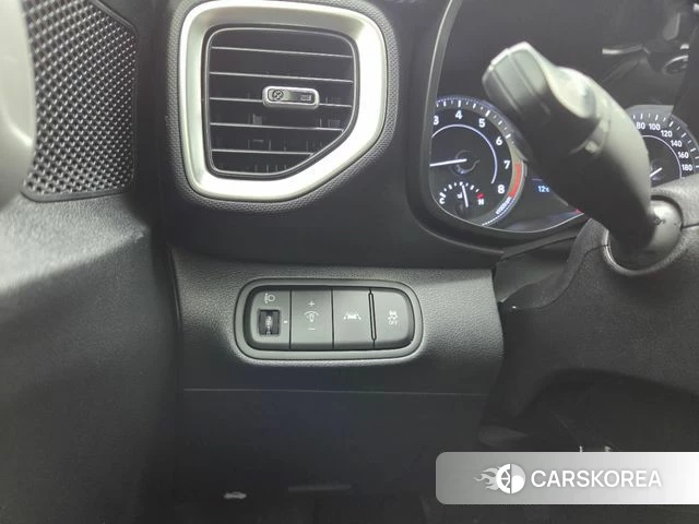 Hyundai Venue 2020 Белый из Кореи, фото 3