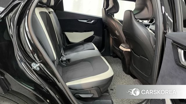 Kia EV6 2023 Черный из Кореи, фото 3