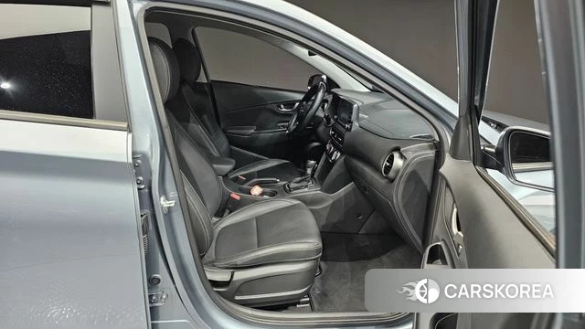 Hyundai Kona 2018 Серебряный из Кореи, фото 3