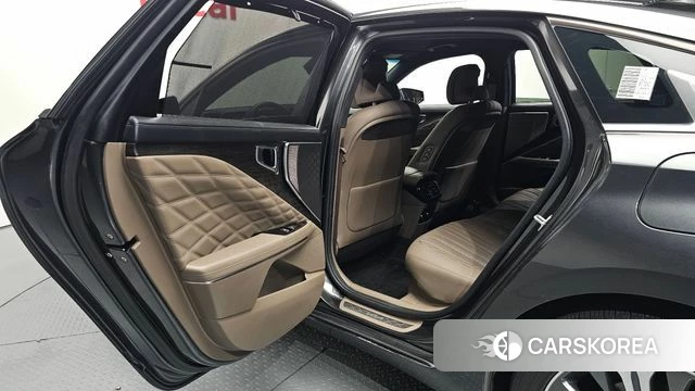 Kia K8 Hybrid 2022 Черный из Кореи, фото 3