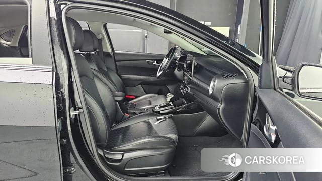Kia The New K3 2nd generation 2021 Черный из Кореи, фото 3