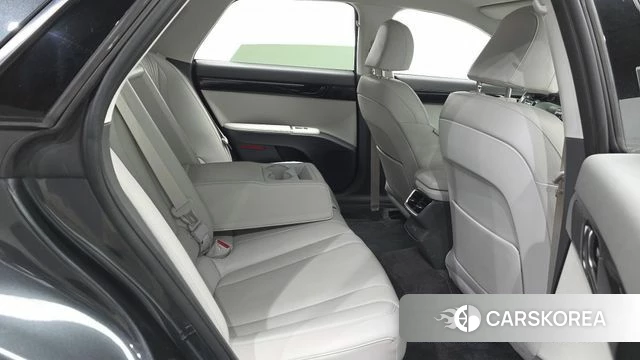 Hyundai Grandeur Hybrid (GN7) 2023 Серый из Кореи, фото 3