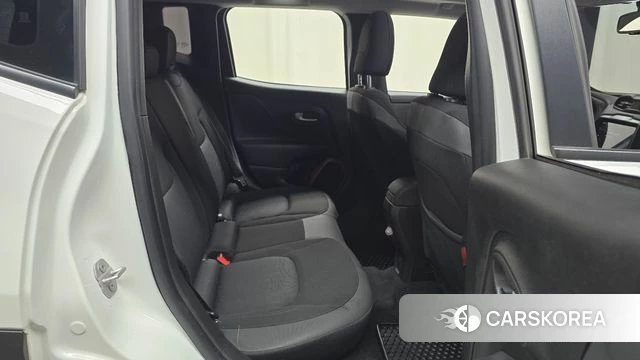 Jeep Renegade 2018 Белый из Кореи, фото 3