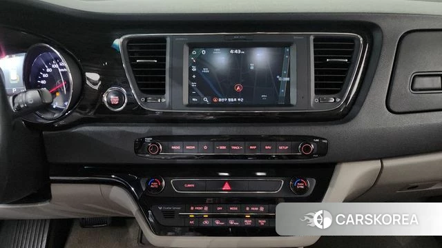 Kia The New Carnival 2019 Белый из Кореи, фото 3