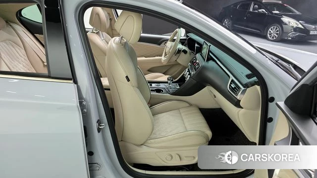 Genesis G70 2019 Серебристо-серый из Кореи, фото 3