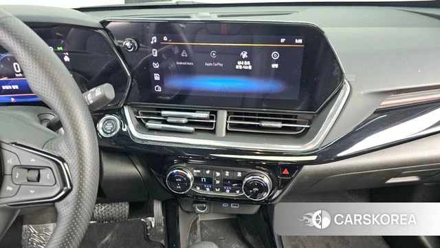 Chevrolet (GM Daewoo) Trax Crossover 2023 Белый из Кореи, фото 3