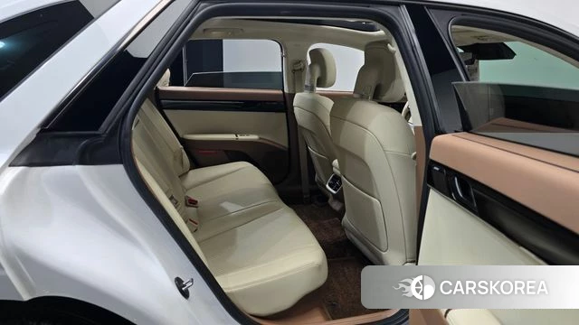 Hyundai Grandeur Hybrid (GN7) 2024 Белый из Кореи, фото 3