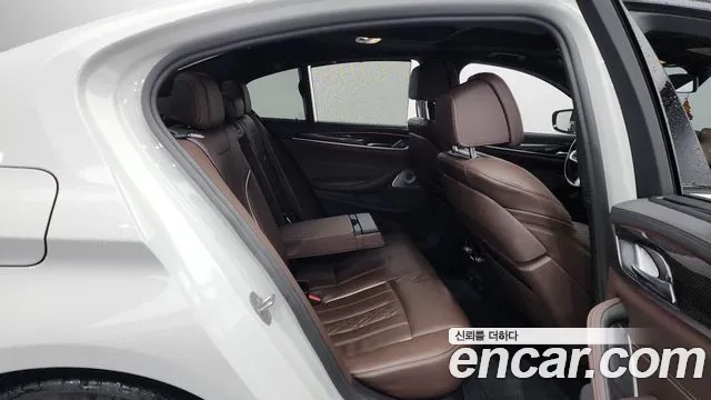 BMW 5 Series (G30) 2021 Белый из Кореи, фото 3