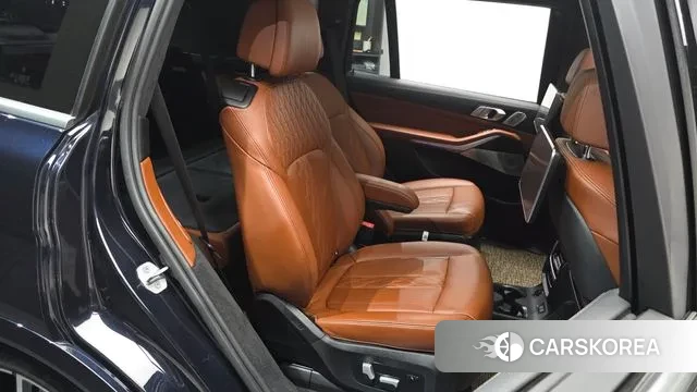 BMW X7 (G07) id 3037554 из Кореи 3