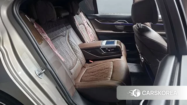 BMW 7 Series (G11) 2020 Песочный из Кореи, фото 3