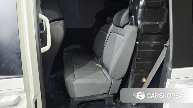 Hyundai Staria 2022 Белый из Кореи, фото 3