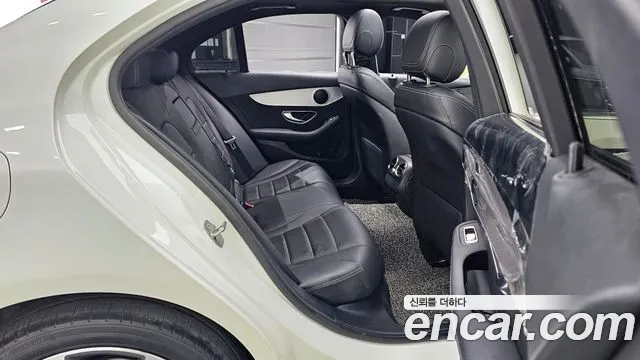 Mercedes-Benz C-Class W205 id 2700158 из Кореи 3