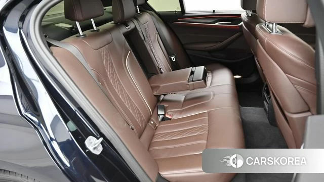 BMW 5 Series (G30) 2023 Черный из Кореи, фото 3