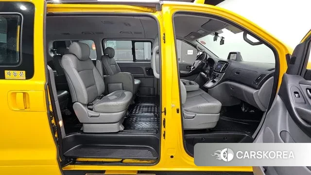 Hyundai The New Grand Starex 2019 Желтый из Кореи, фото 3