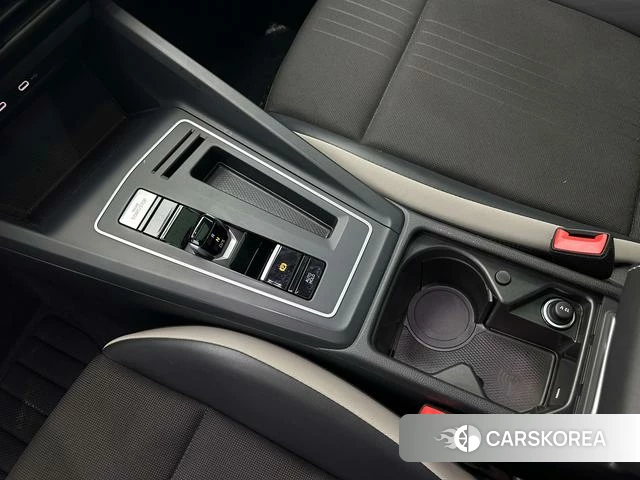 Volkswagen Golf 2022 Белый из Китая, фото 3