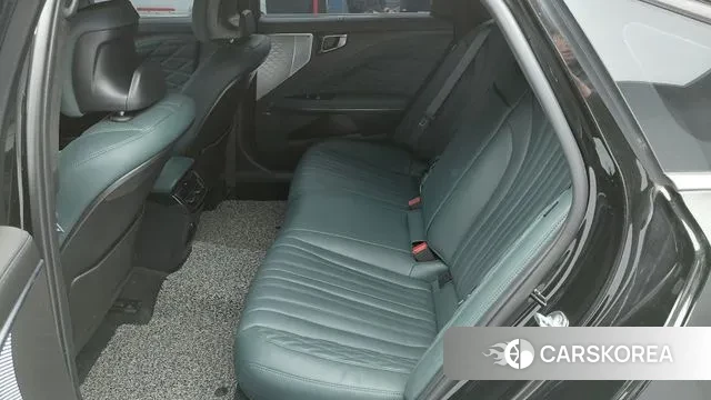 Kia K8 2023 Черный из Кореи, фото 3