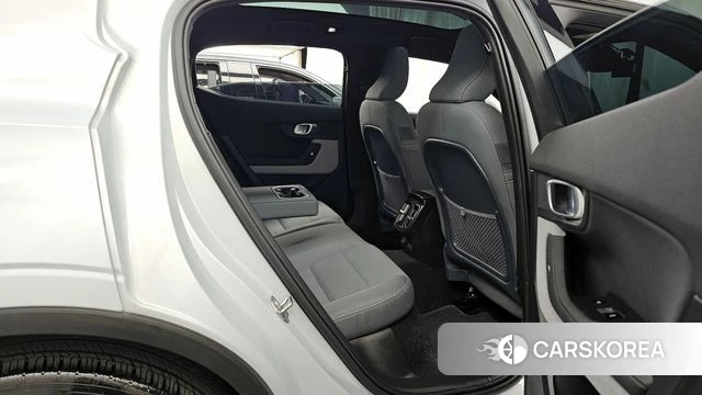 Polestar Polestar 2 2022 Светло-серебряный цвет из Кореи, фото 3