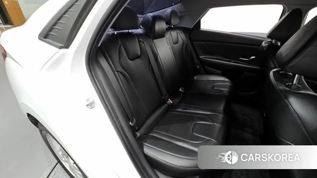 Hyundai Avante (CN7) 2022 Белый из Кореи, фото 3