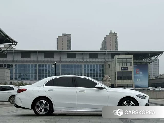 Mercedes-Benz Class C 2022 Белый из Китая, фото 3