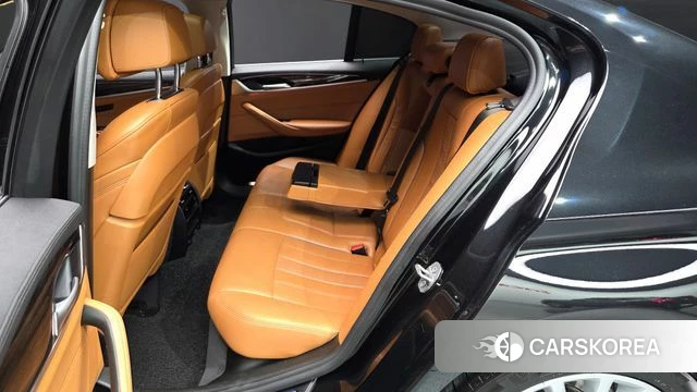 BMW 5 Series (G30) 2021 Черный из Кореи, фото 3